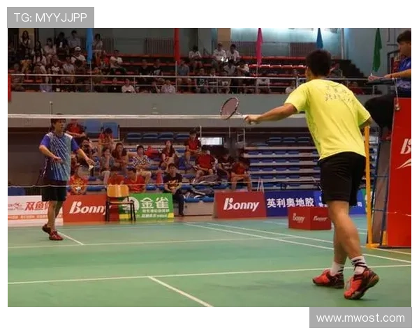 南京羽毛球队在世界锦标赛中的节奏表现分析与点评